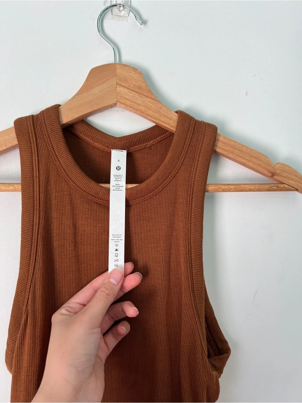 Lululemon Hold Tight Tank Size 4
